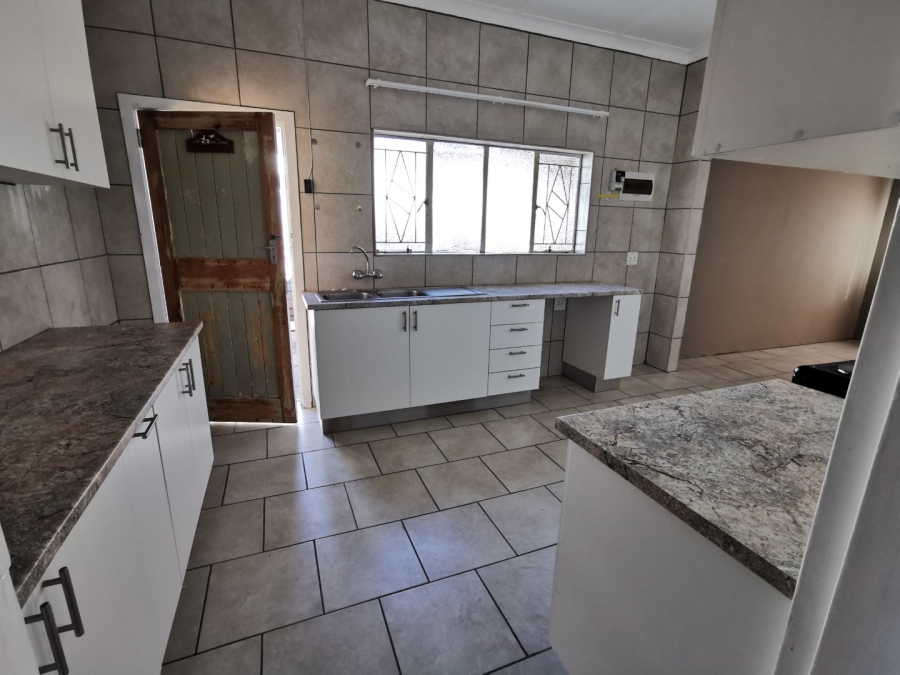 To Let 3 Bedroom Property for Rent in Potchefstroom South North West